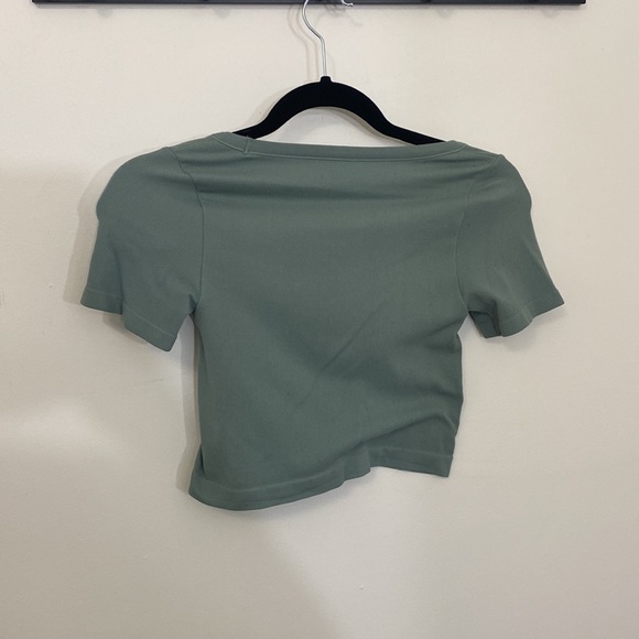 SEAMLESS TOP - Picture 2 of 2